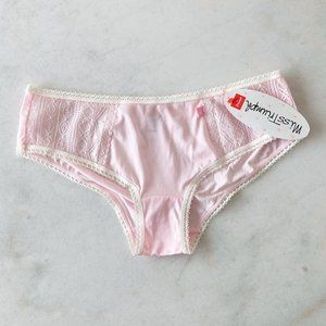 3/$36 - NWT! New Miss Triumph light pink panty / underwear, ivory lace detail